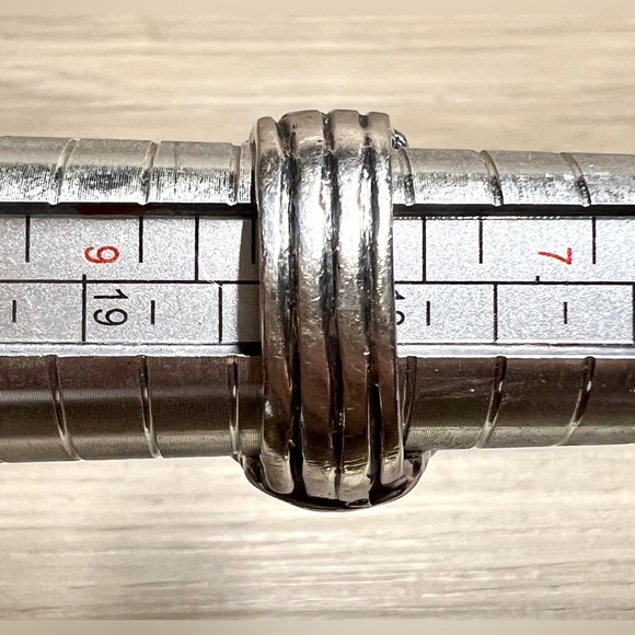 Vintage Native American Sterling Silver Pebbled Pearl Cabochon Ring, Size 8 - Picture 13 of 15